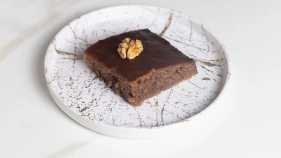 WALNUT COCOA CAKE
